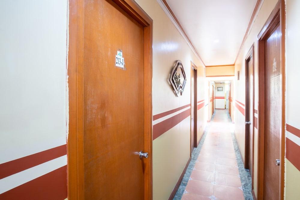 Reddoorz At Maanyag Pension House Mandaue Cebu Exterior photo