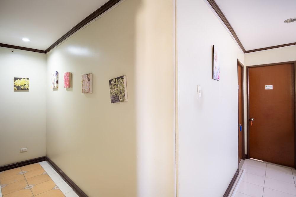Reddoorz At Maanyag Pension House Mandaue Cebu Exterior photo