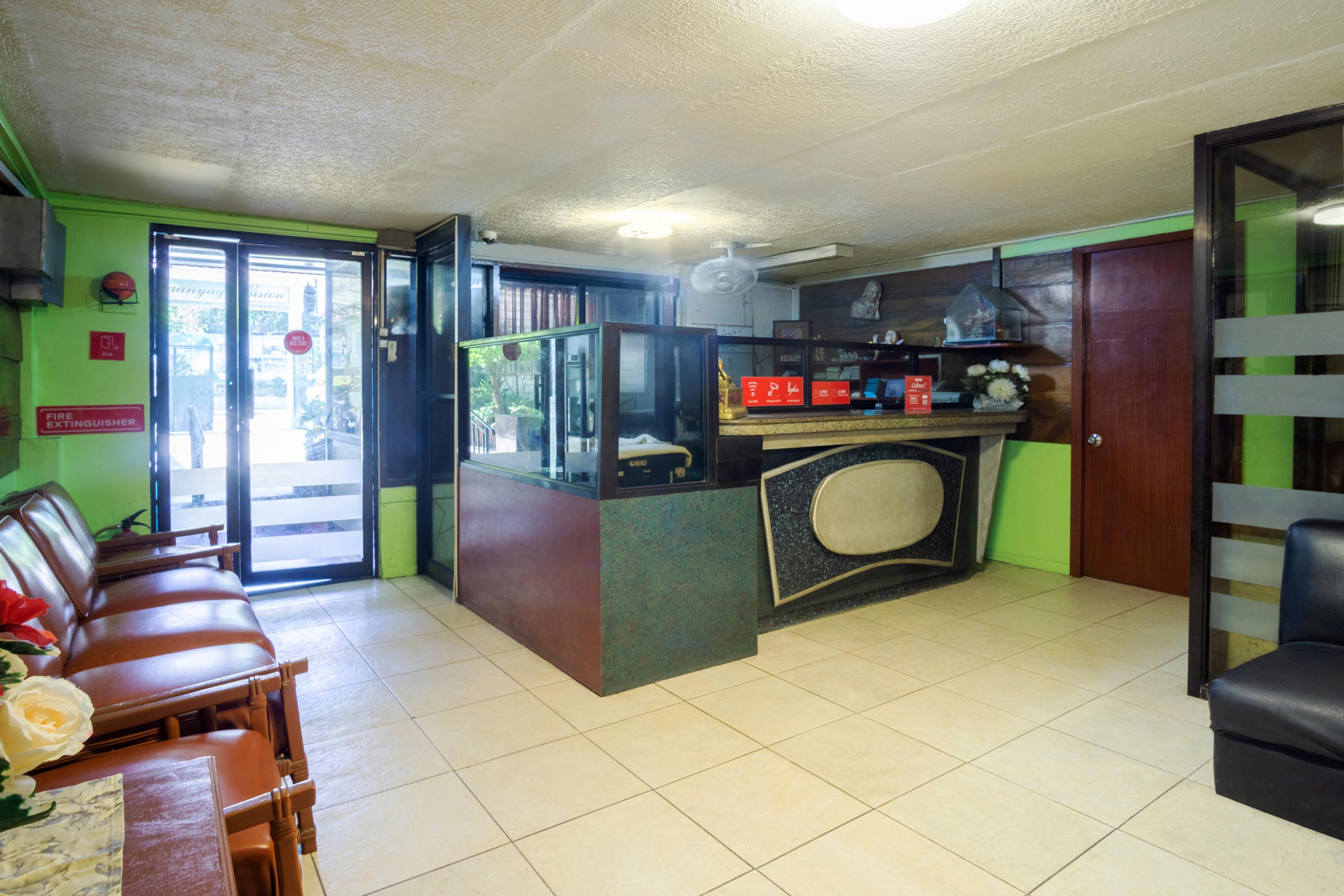 Reddoorz At Maanyag Pension House Mandaue Cebu Exterior photo