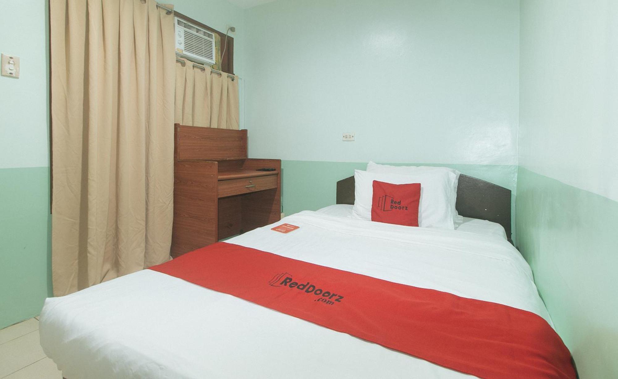 Reddoorz At Maanyag Pension House Mandaue Cebu Exterior photo
