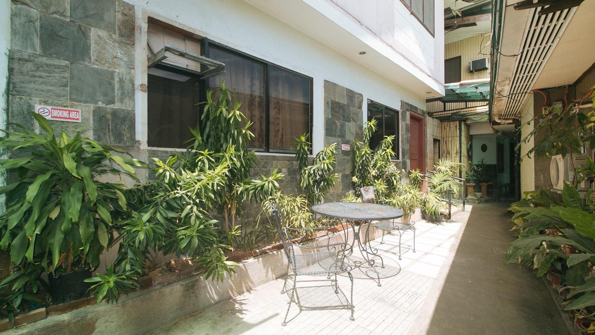 Reddoorz At Maanyag Pension House Mandaue Cebu Exterior photo