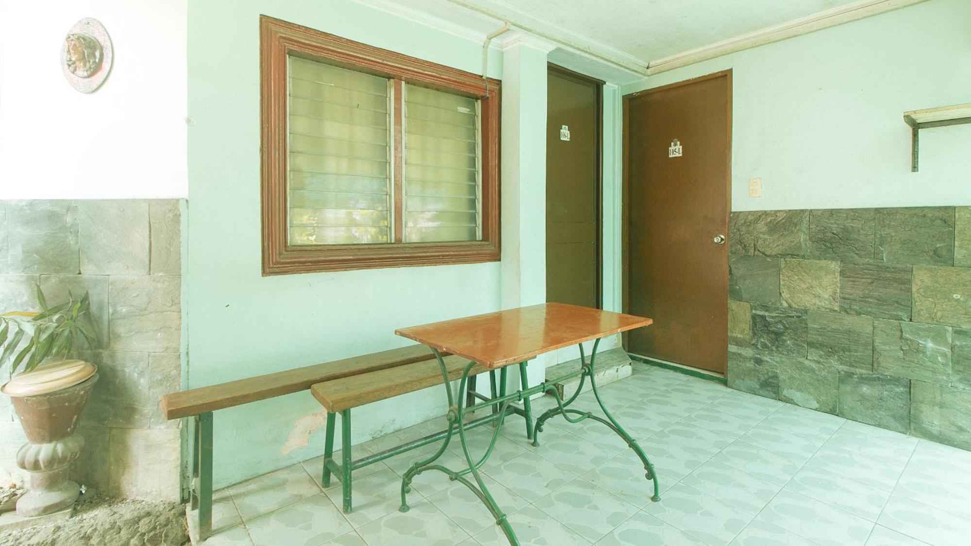 Reddoorz At Maanyag Pension House Mandaue Cebu Exterior photo